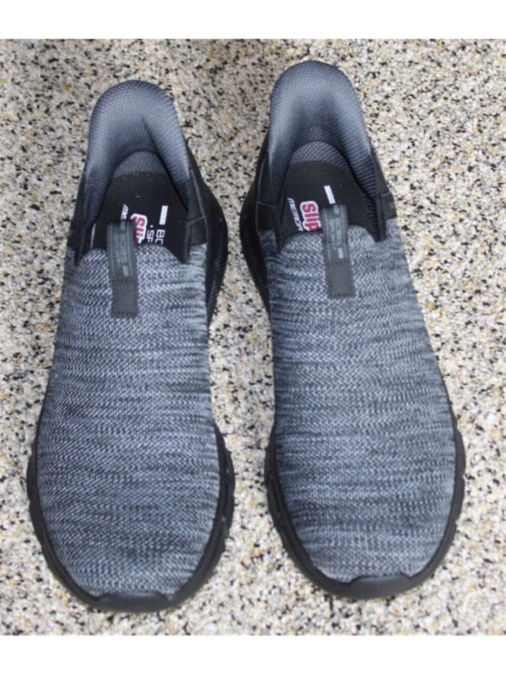NEW Bob's Skechers Memory Foam Slip Ins Hands Free Walking Shoes Size 9 Men's
